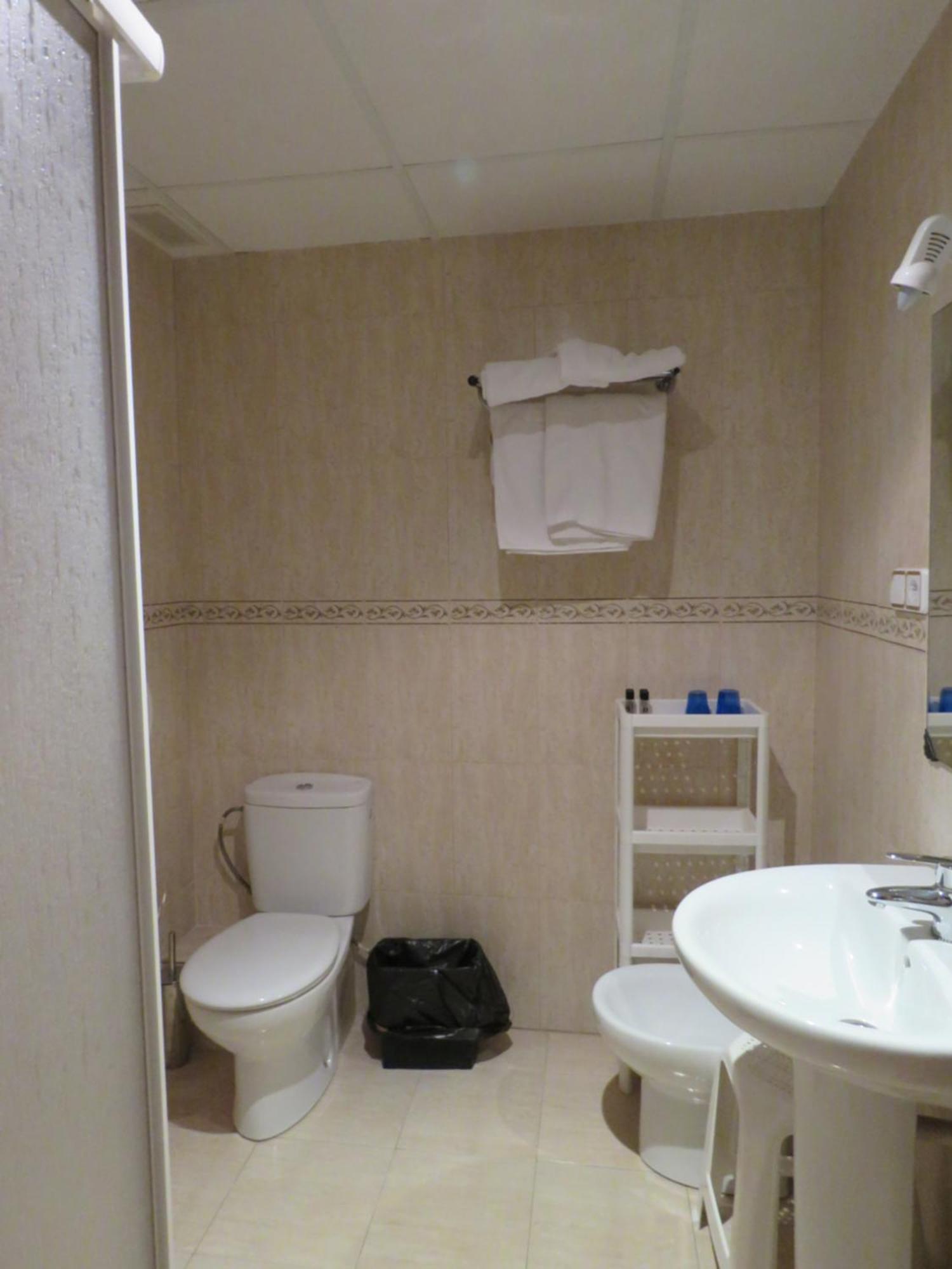 Hotel Alain Silla Kültér fotó
