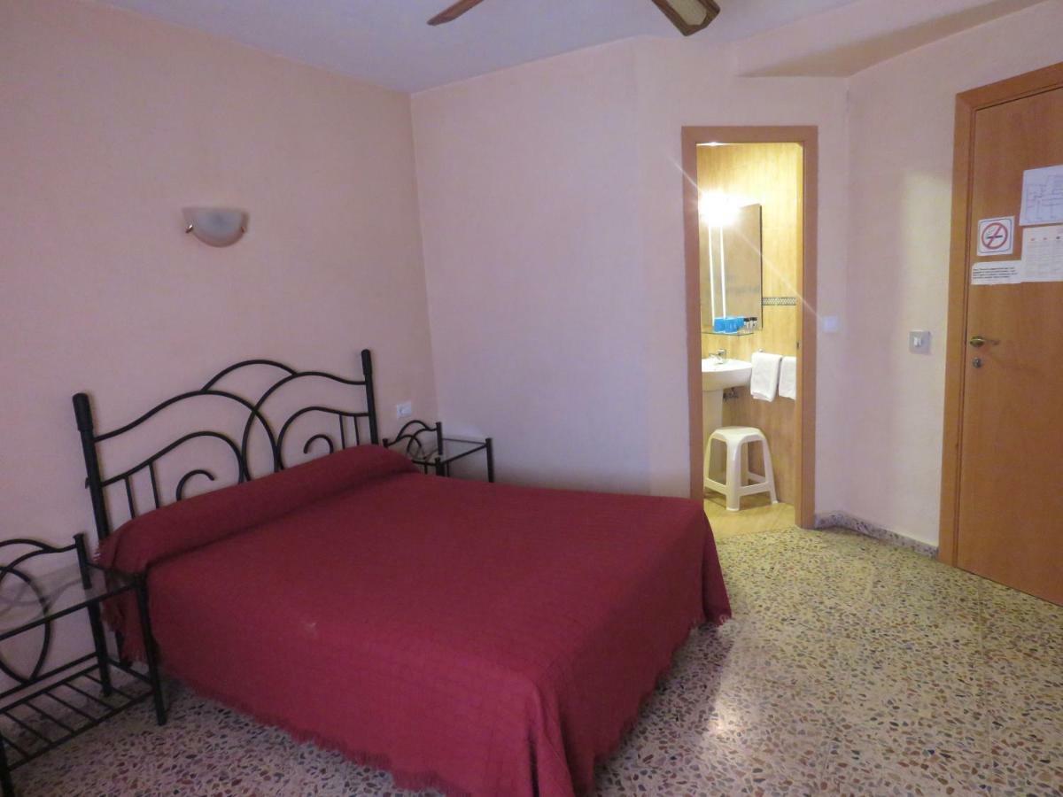 Hotel Alain Silla Kültér fotó